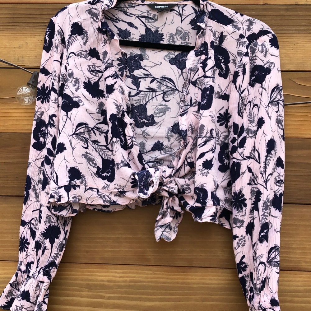 EXPRESS FLORAL TIE CROP